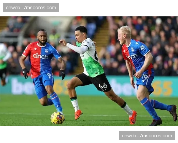 英超将试行新规，要求俱乐部在赛前播放反对投掷杂物的警示