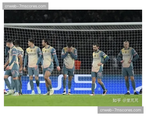 战术复盘：巴黎圣日耳曼的“4-2-4”高位逼抢如何击溃多特蒙德防线